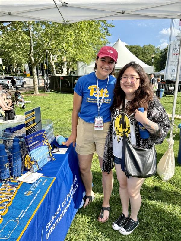 Dean Slotterback with an incoming student at the WYEP Music Festival