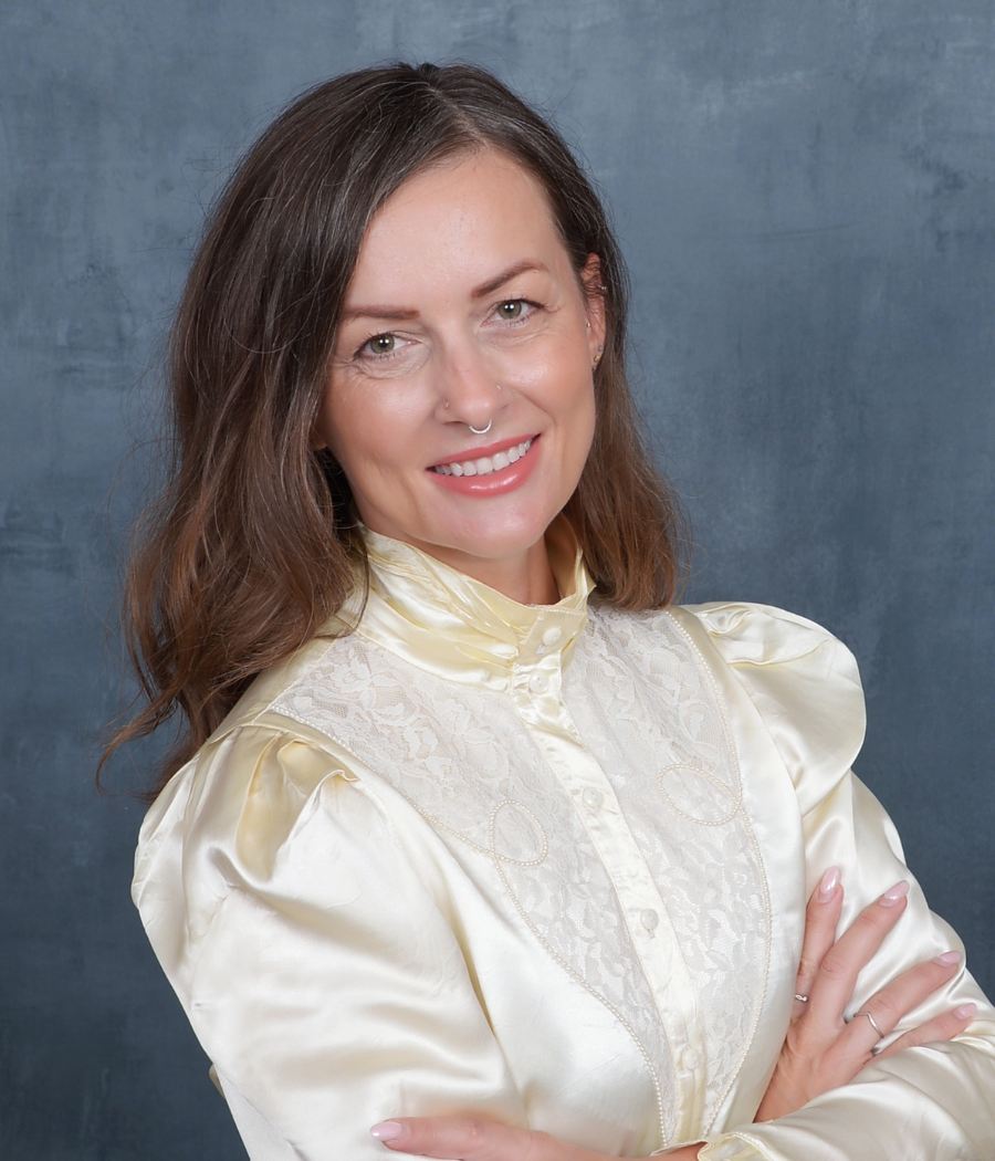 Dijana Mujkoanovic headshot