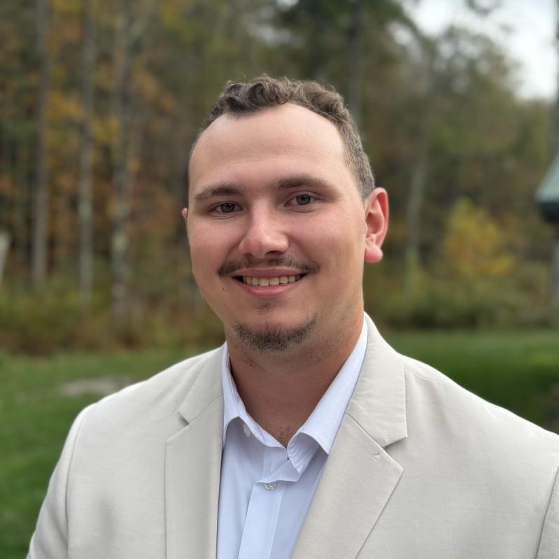 Nicholas Walter headshot